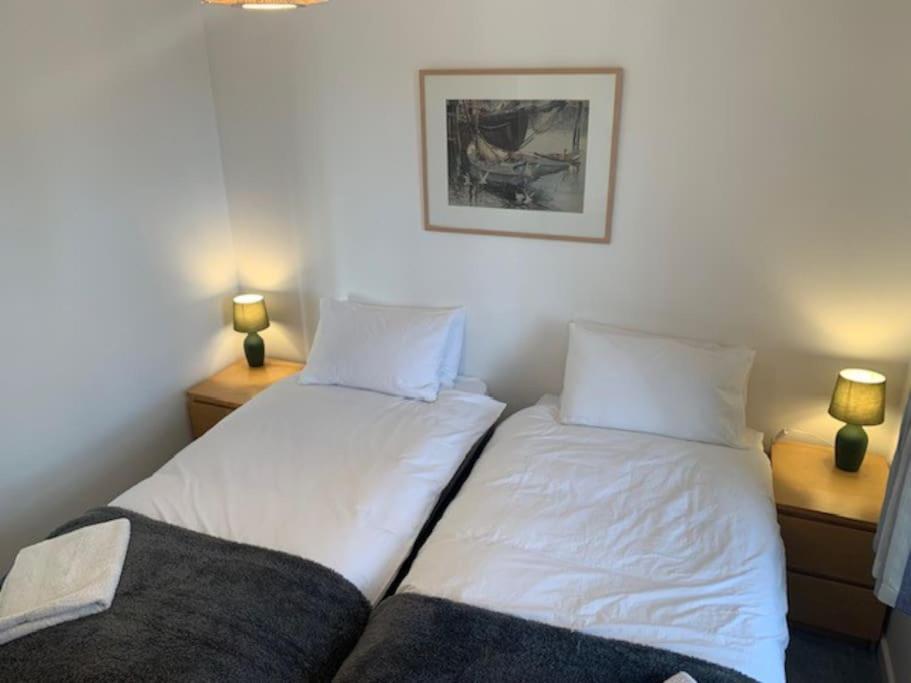 شقة Newly Refurbished Uplyme Getaway المظهر الخارجي الصورة
